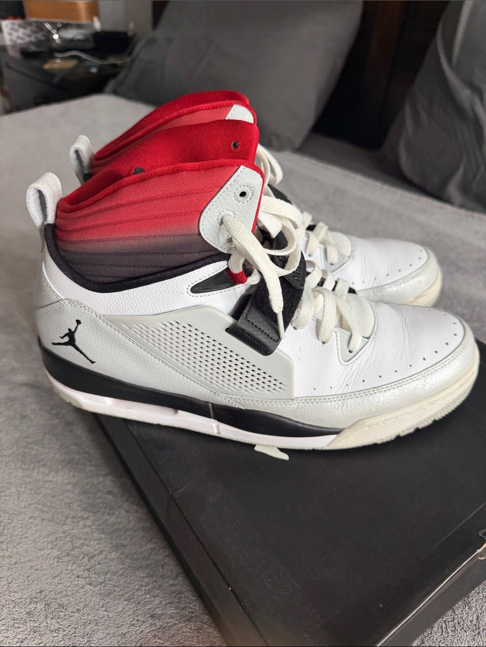 Jordan Fligt ‘97 Men's White Basketball High-Tops with Red Gradient Collar
